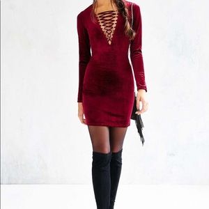 Ecote Red Velvet Long Sleeve Dress Size M